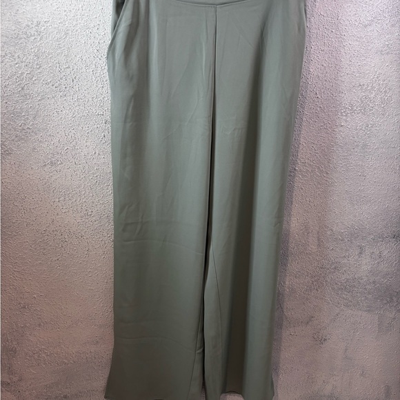 MELLODAY Soft Green Sleeveless Jumpsuit Pants & Jumpsuits MELLODAY Soft Green Sleeveless Jumpsuit Pants & Jumpsuits